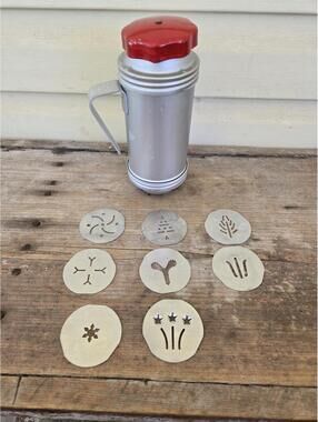 Mirro Cookie Press, complete set Christmas Wearever Spritz no recipe book